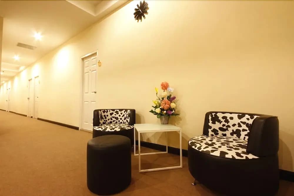 Orange Tree House Hotel - photo 9