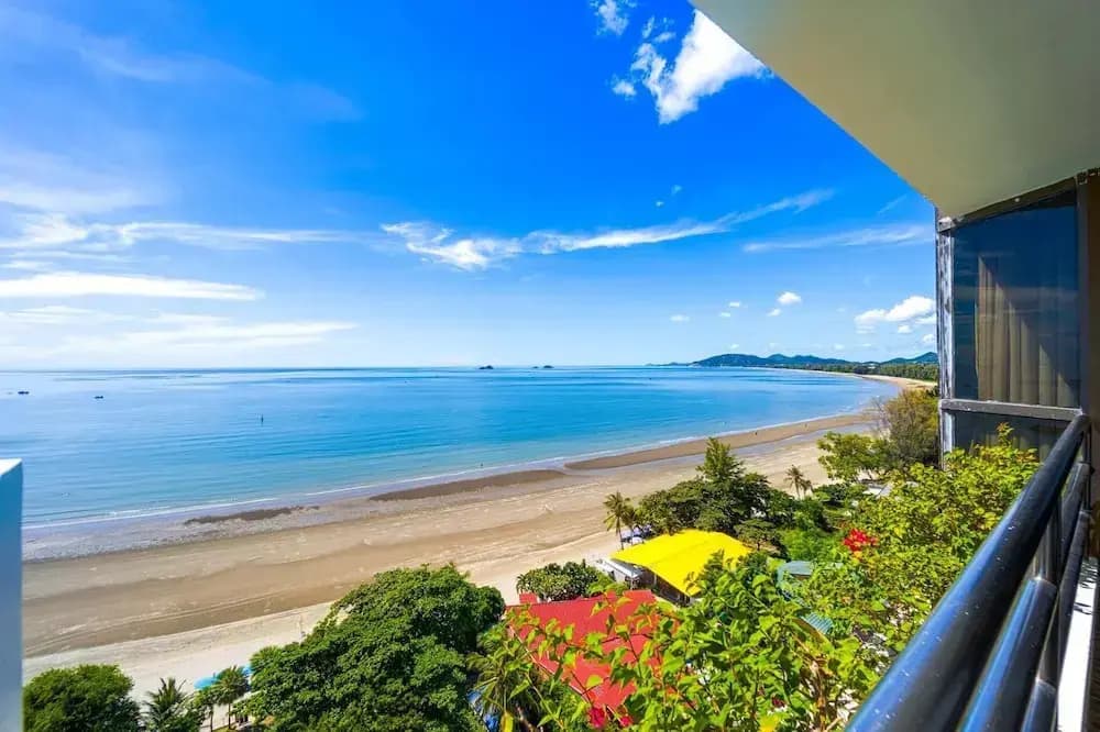 Beachfront 2 bed Condo with Seaview BW2 - photo 20