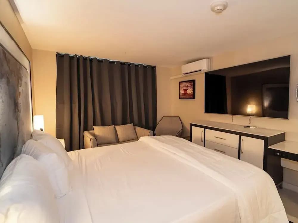 Nova Hotel Bronx - photo 5