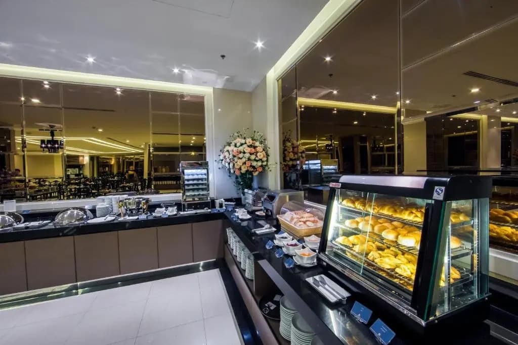 Mandarin Hotel Managed by Centre Point - photo 14