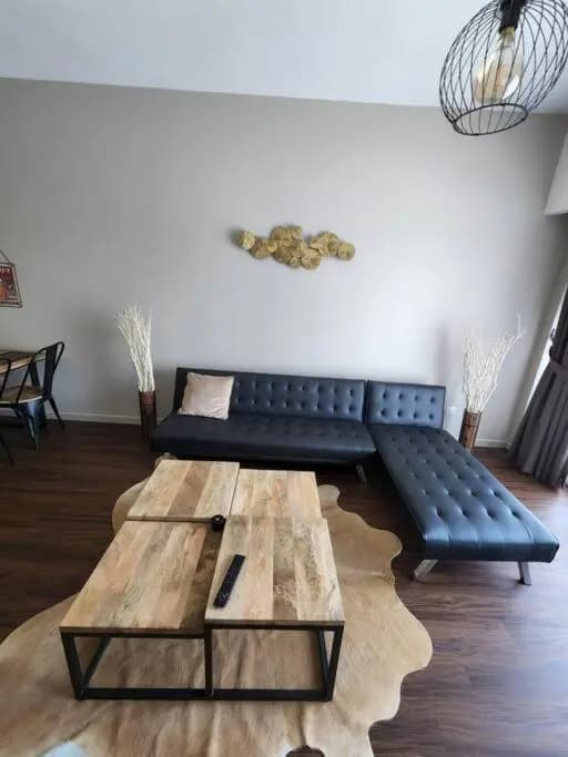 Cozy 1BR in Iconic Tower - photo 8