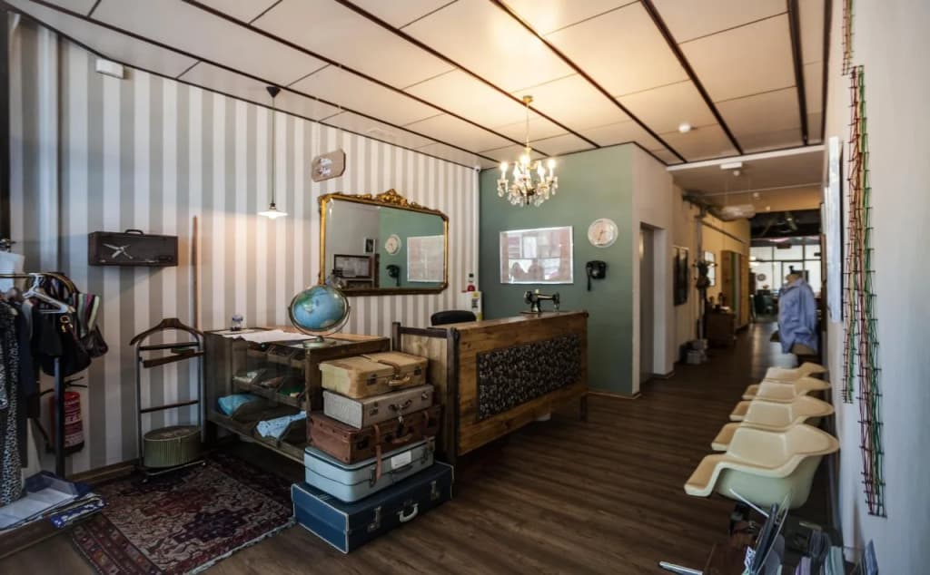 Pars Tailor's Hostel - photo 4