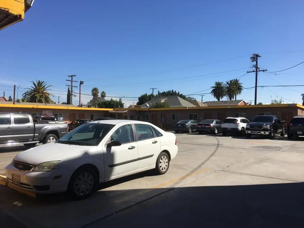 SandPiper Motel - photo 15