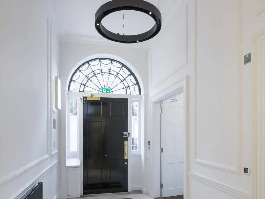 Z Hotel At Gloucester Place - photo 4