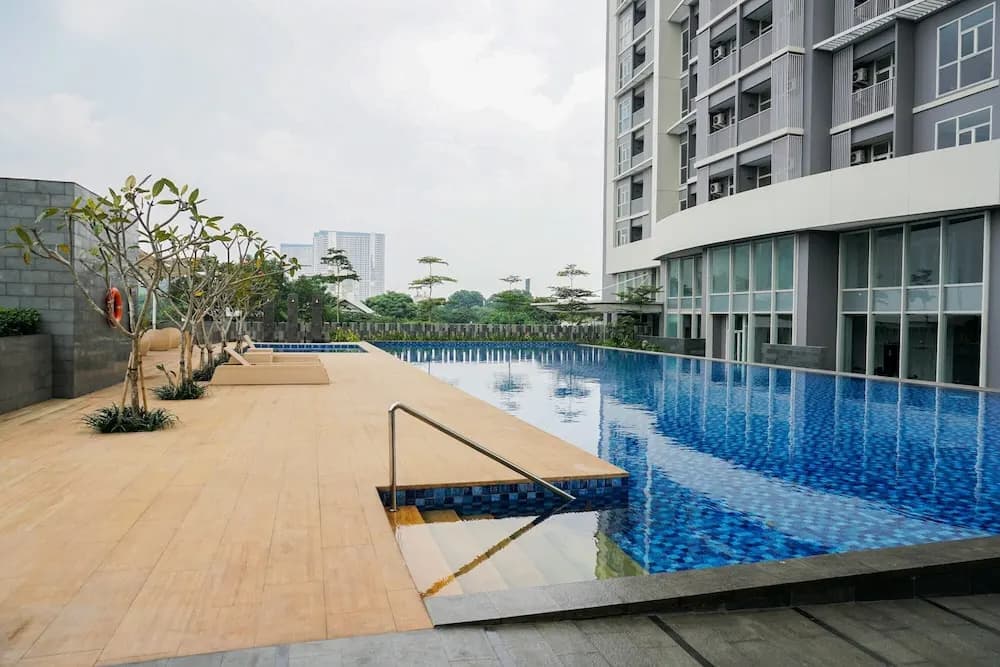 Pool View Studio Apartment Ciputra International - photo 10