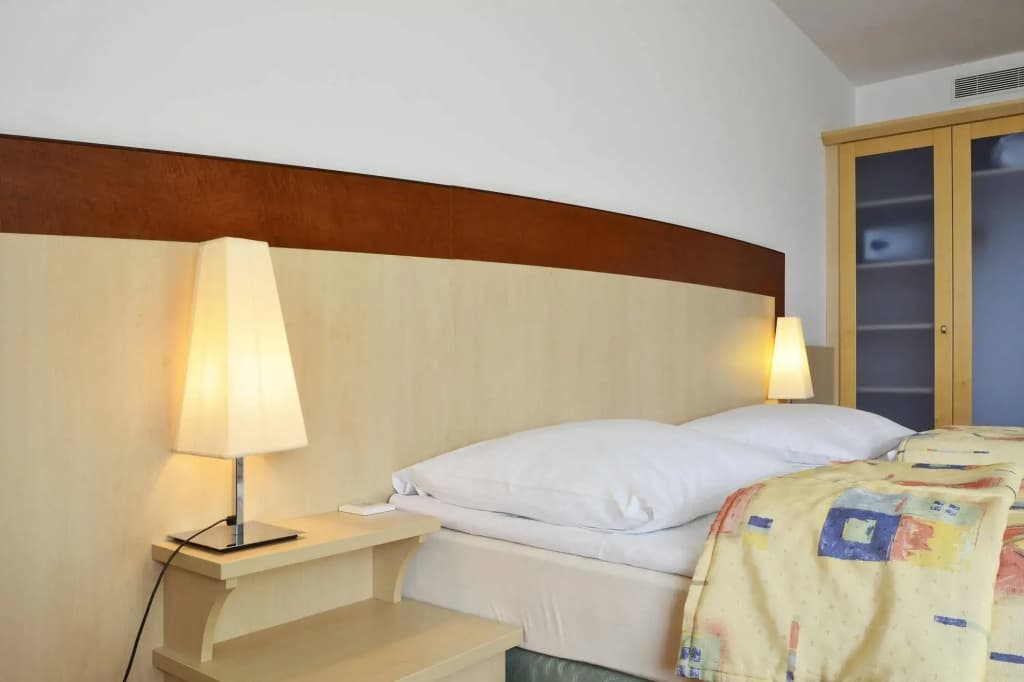 Hotel Artemis - photo 6