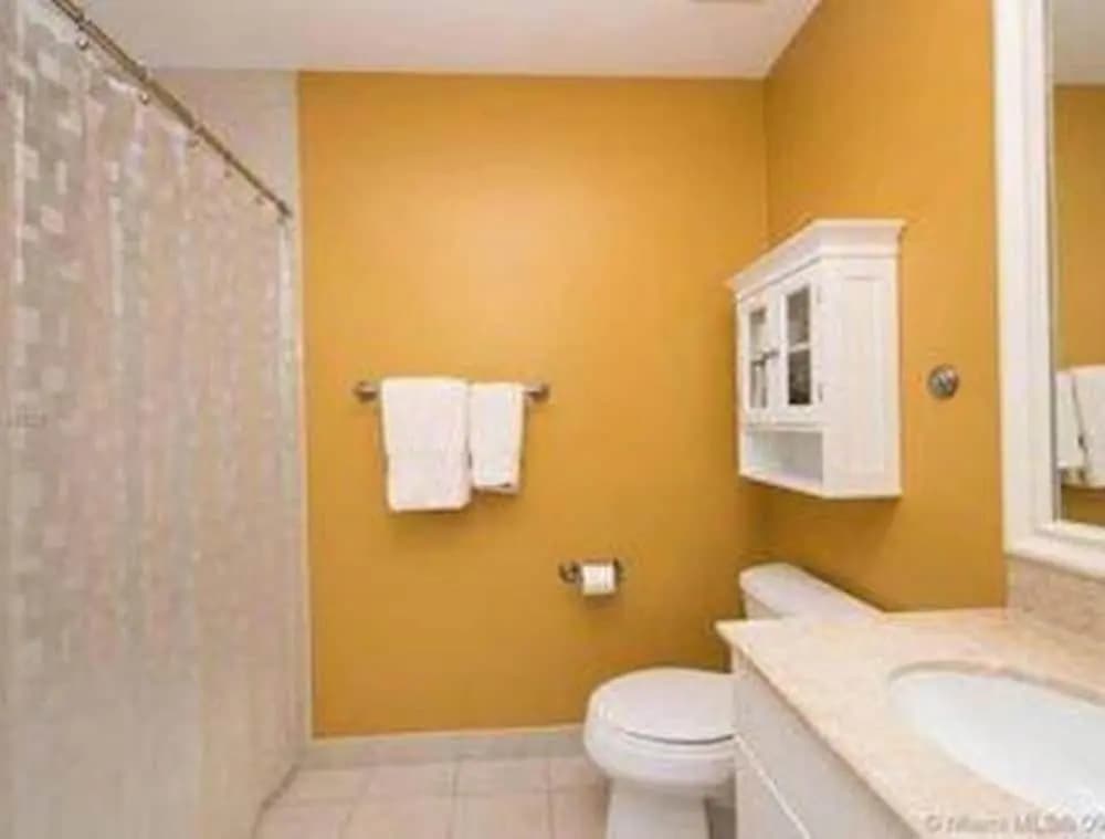 Beautiful Miami Brickell 2 Bedroom 2 Bathroom Apartment in the Sky Sleeps 4 - photo 7