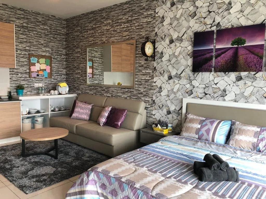Buff Evo Soho Bangi Sentral with NETFLIX & WiFi - photo 2