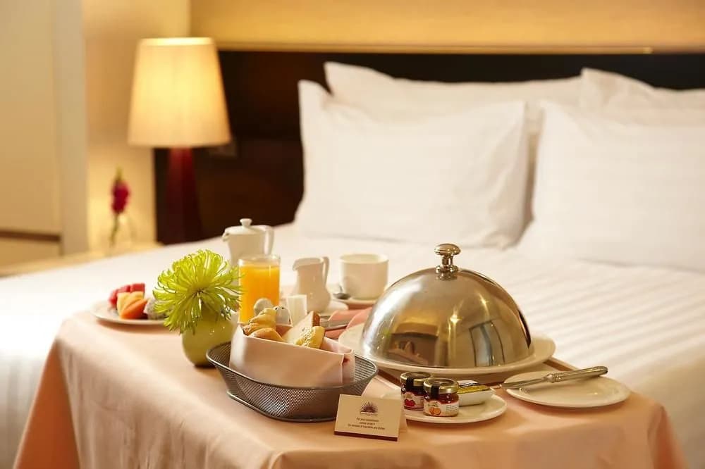 Swiss Hotel Corniche - photo 10
