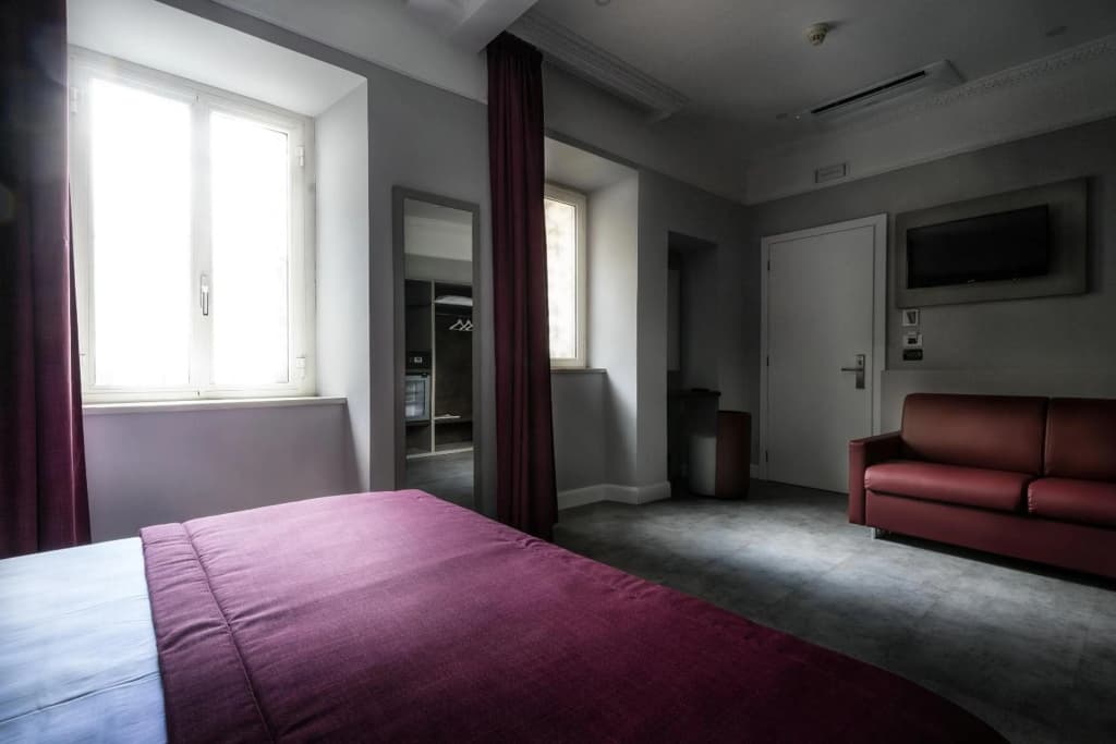 Varese Roma Hotel - photo 32