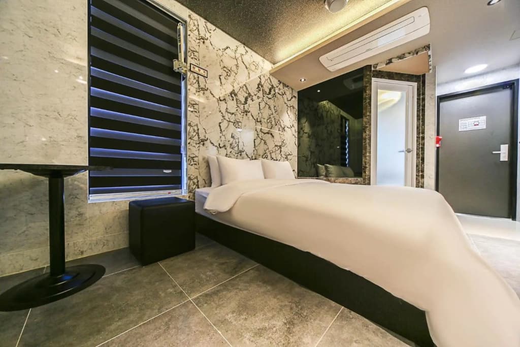MG Hotel Jonggak - photo 21