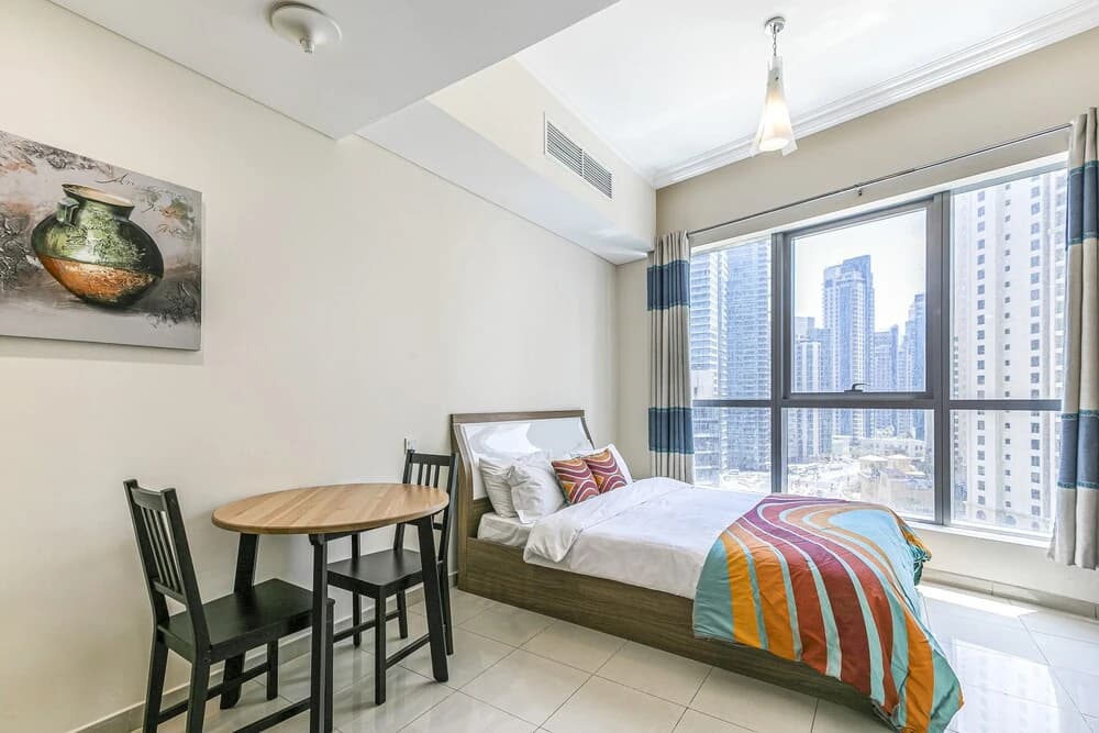 SuiteLets - Bay Central Suites - photo 5