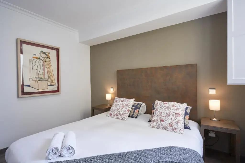 LEEWAYS APARTMENT VI in ALCALA 99 - photo 5