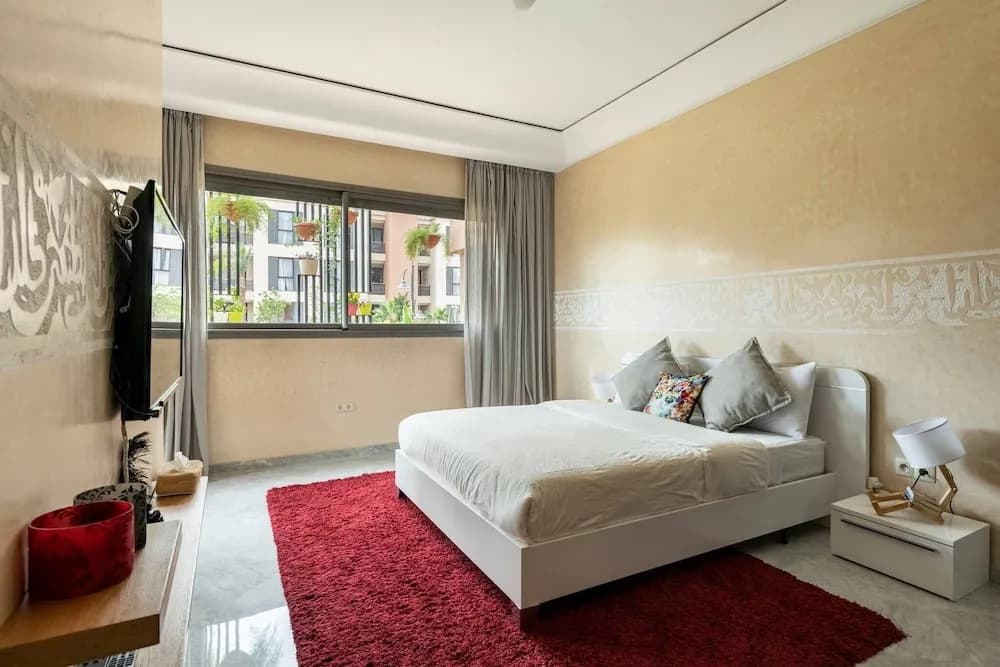 "superbe Appart Méga Terrasse Piscine +big Jardin" - main photo