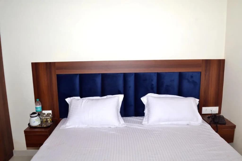 OYO 80949 Hotel Glace - photo 3