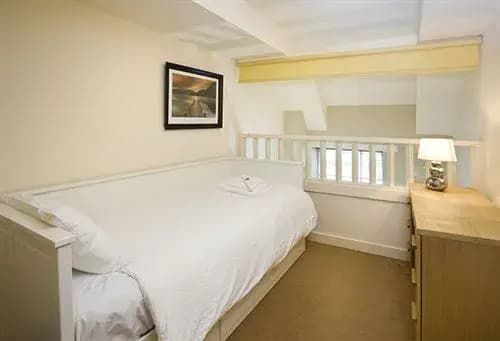 Nicolson Apartments - photo 10
