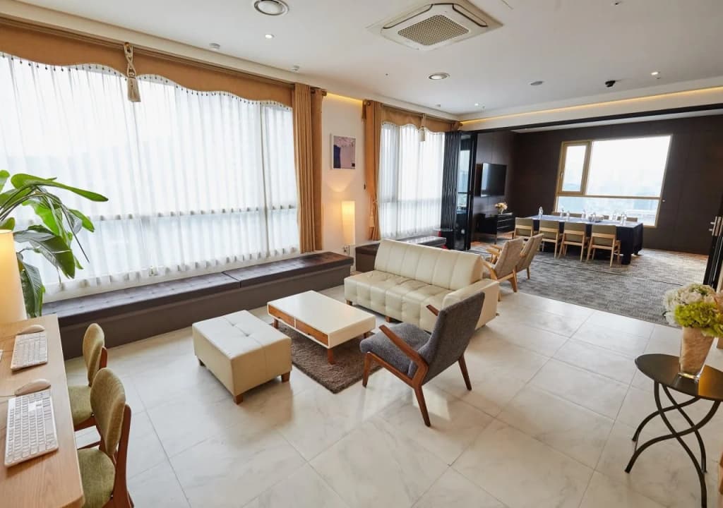 Chisun Hotel Seoul Myeongdong - main photo