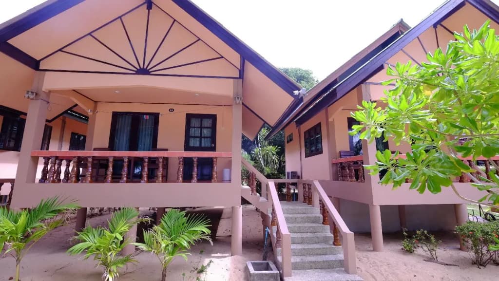 Lolita Bungalow - photo 7