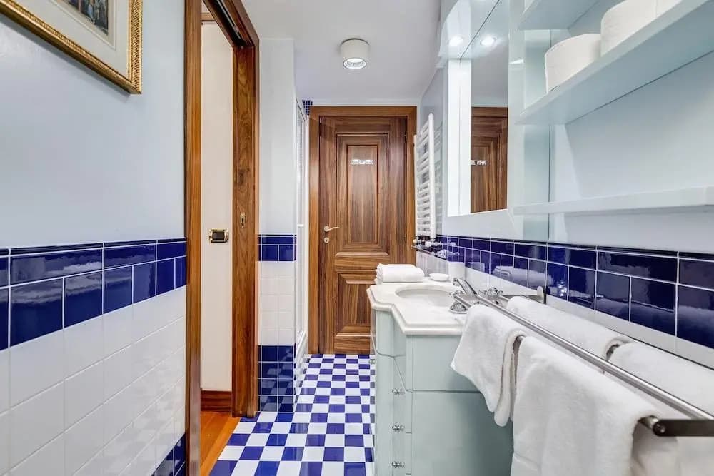 Pantheon Antique Suite - photo 8