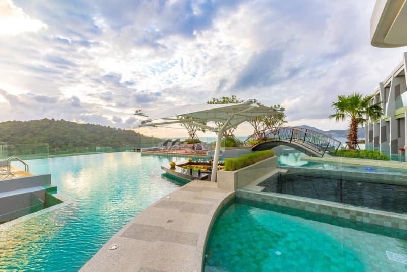 Crest Resort & Pool Villas - photo 18