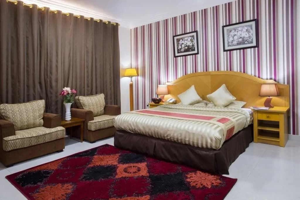 Safeer Plaza Hotel - photo 8