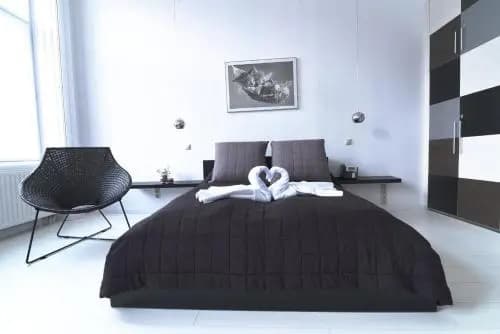 Downtown Deluxe - photo 3