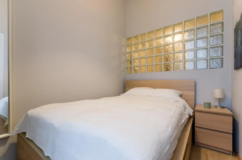 I30 Studio Apartment In Central Location. - photo 1