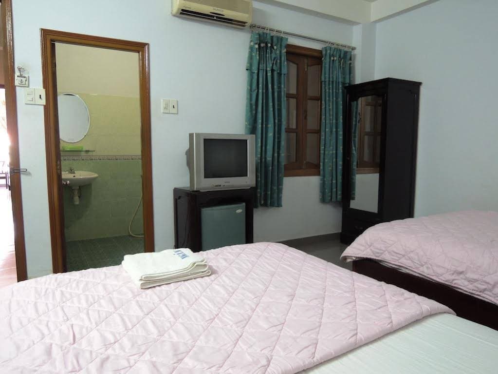 Ngan Pho Hotel - photo 17