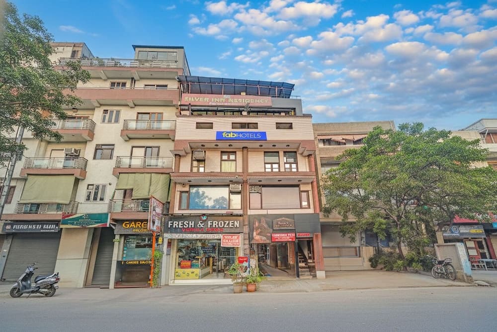 Fabhotel Silver Inn Residency - photo 1
