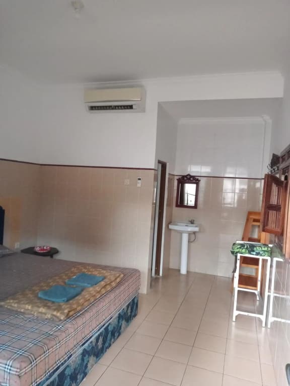 Cempaka 2 Homestay - photo 7