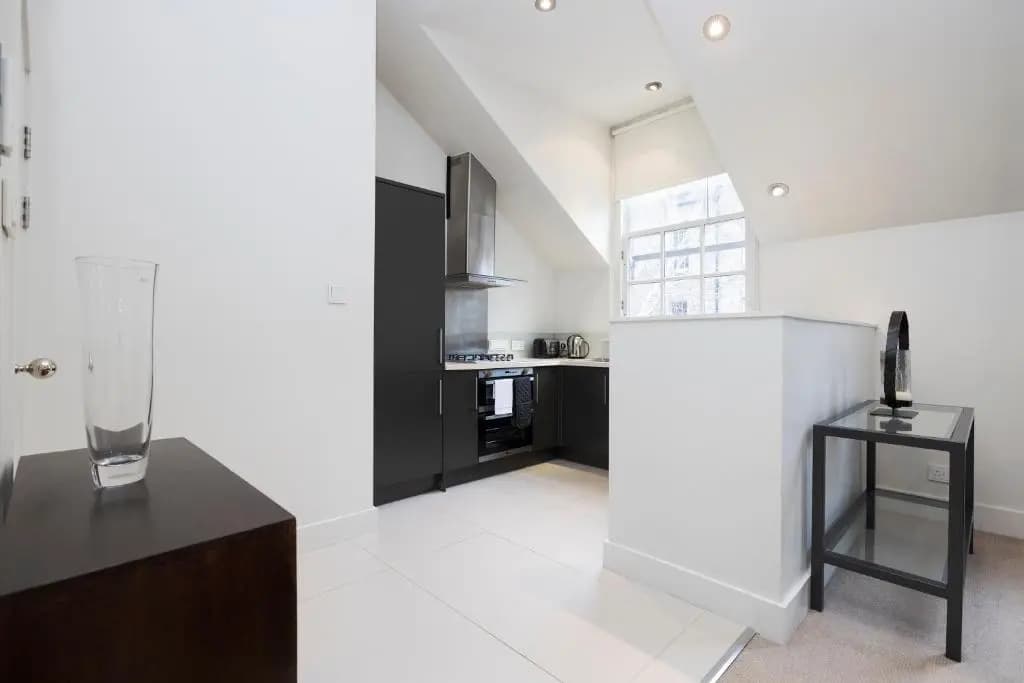 ALTIDO Contemporary and Vibrant 1BR flat near Princes Street - photo 10