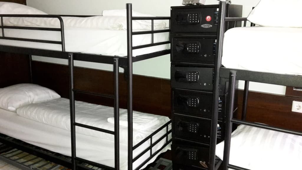 Hotel Damrak Inn - photo 9