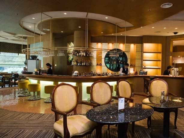 Ellui Hotel - photo 16