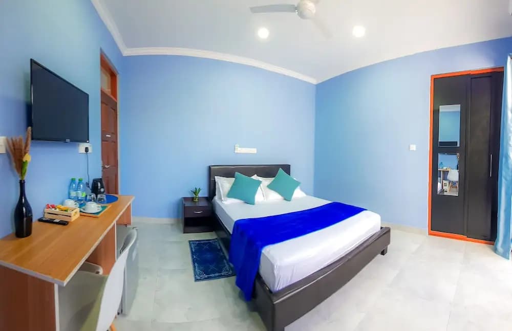Hide Inn Blue - photo 2