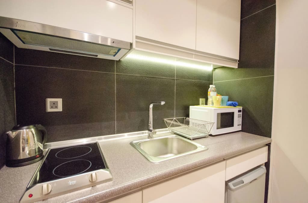 Crown Regency Serviced Suites - photo 17