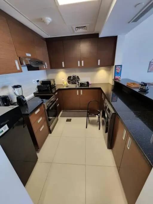 Cozy 1BR in Iconic Tower - photo 19