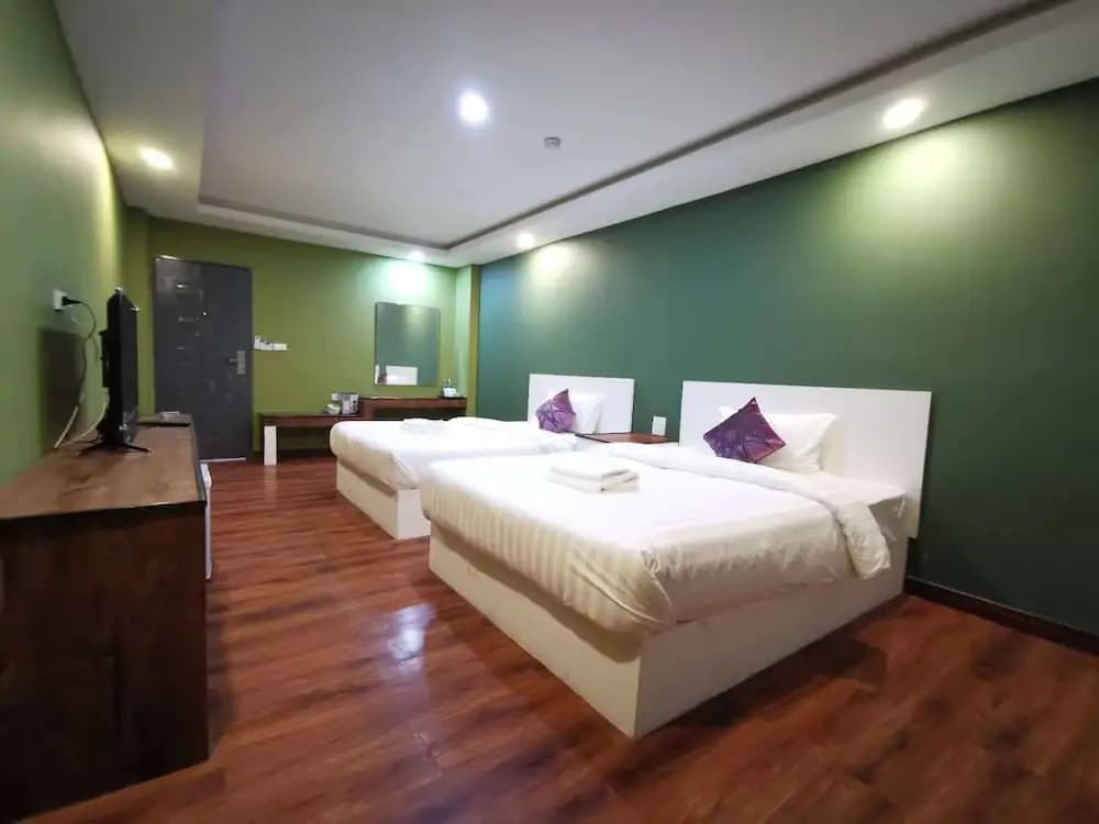 The Ram Hotel - photo 3