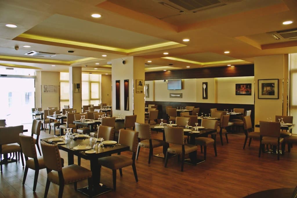 Weekend Hotel & Apartments - photo 13