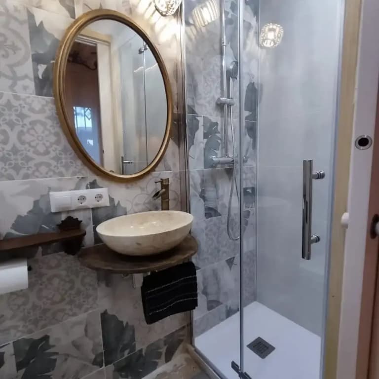 Studios Or Private Rooms - photo 16