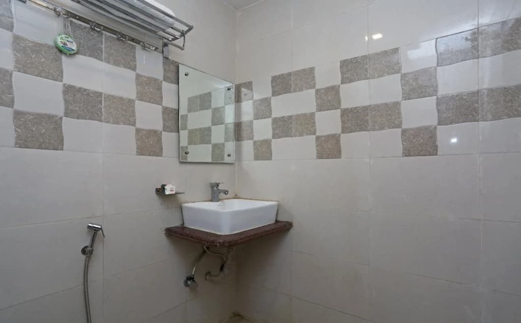 Cottage Lord Krishna by OYO Rooms - photo 7