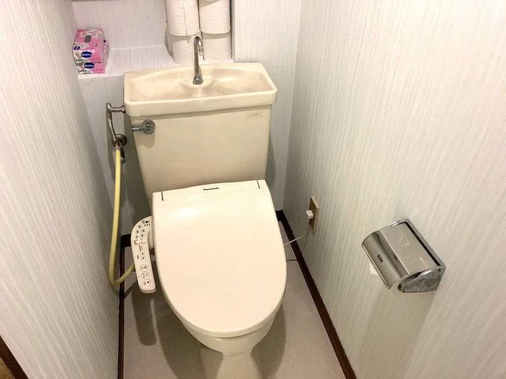 Top Edge Hostel - photo 8