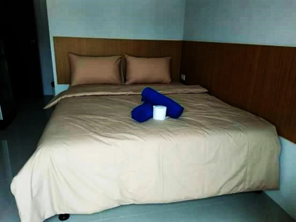 P & J Guesthouse - photo 3