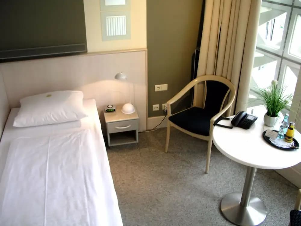 St.-Michaels-Heim Hotel - photo 4