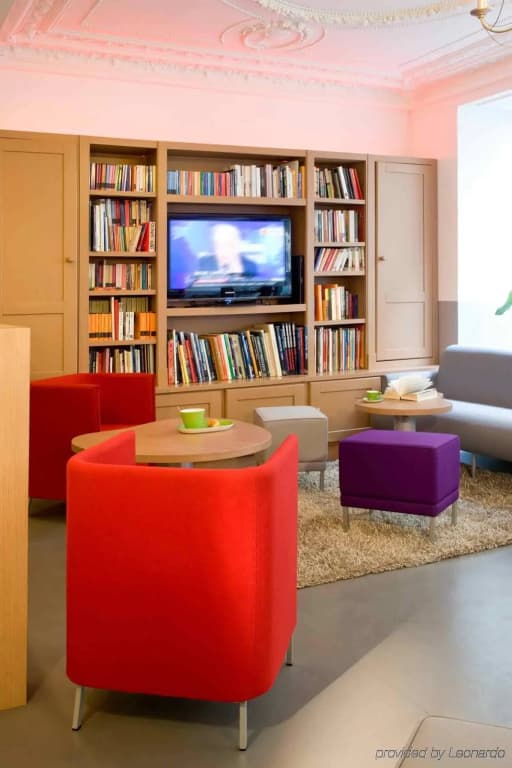 ibis Styles Paris Cadet Lafayette - photo 17