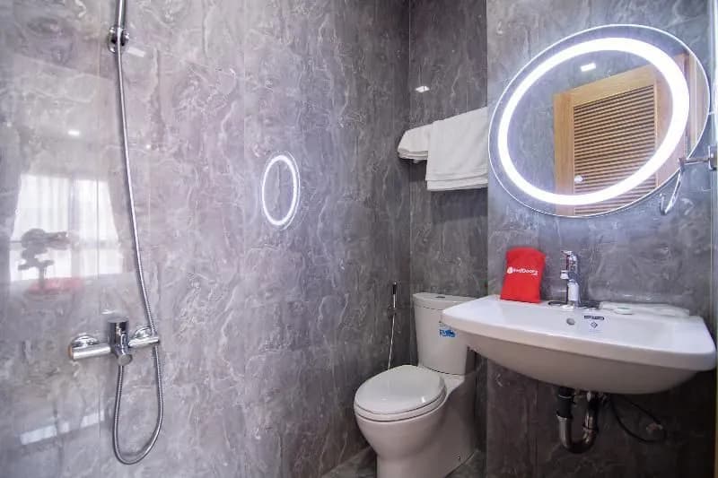 Reddoorz Plus Near Cau Ong Lanh - photo 8
