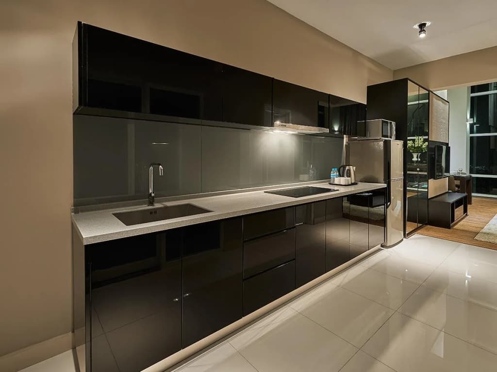 Maritime Luxury Suites - photo 18