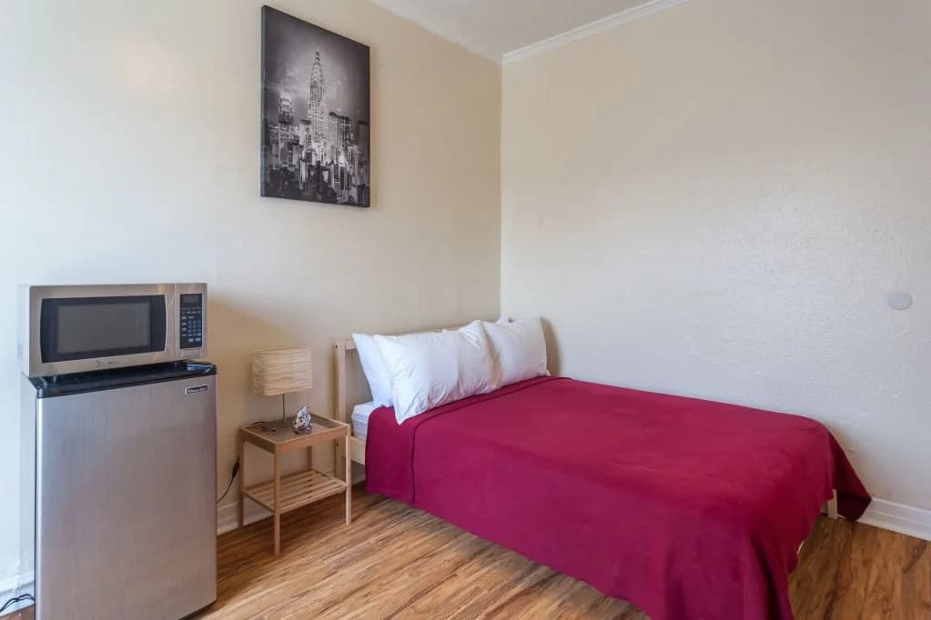 Arthur Emery Hotel - photo 15