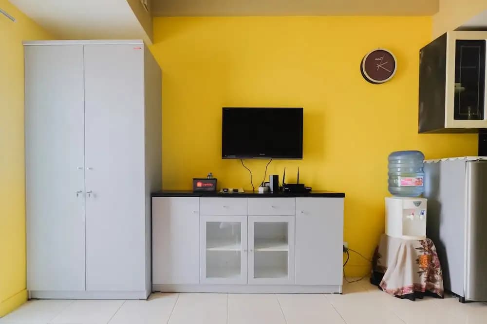 Modern and Comfy Studio Tamansari Sudirman Apartment - photo 7