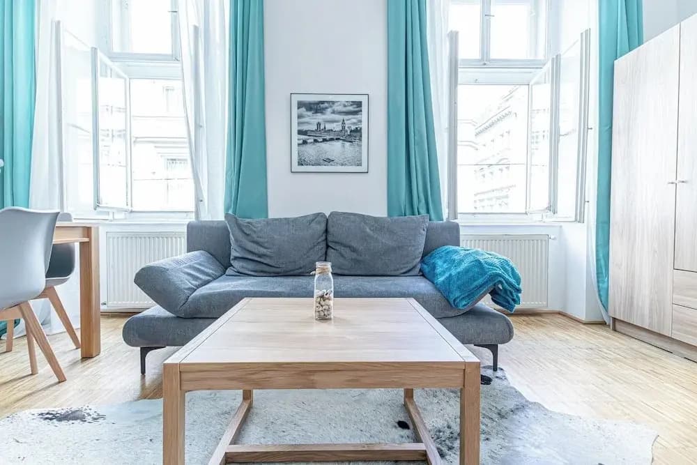 Elegant Spacious 2BR City Center Stay - photo 7