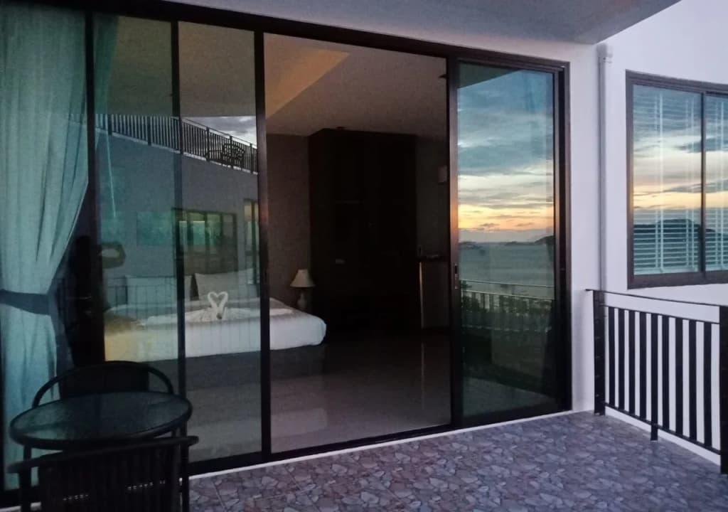 Rossarin Sea View Patong - photo 7
